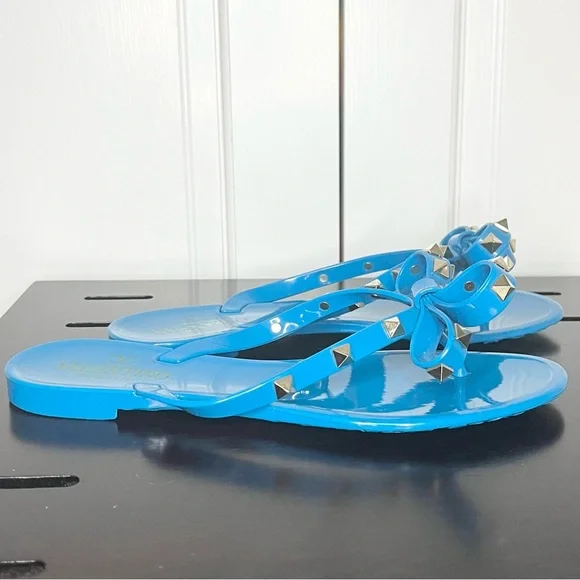 Valentino Garavani Rockstud Blue Rubber Casual Sandals - Picture 5 of 7